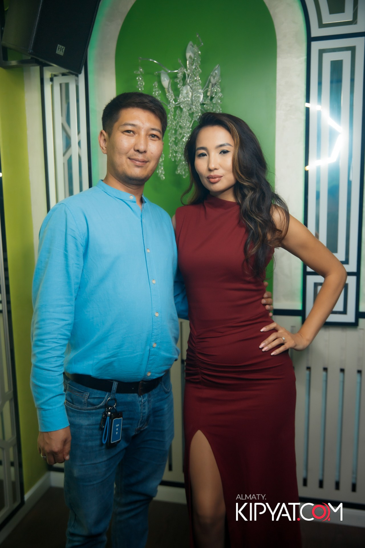 Ухо и Медведь на Гагарина. КИПЯТКОМ АЛМАТЫ!