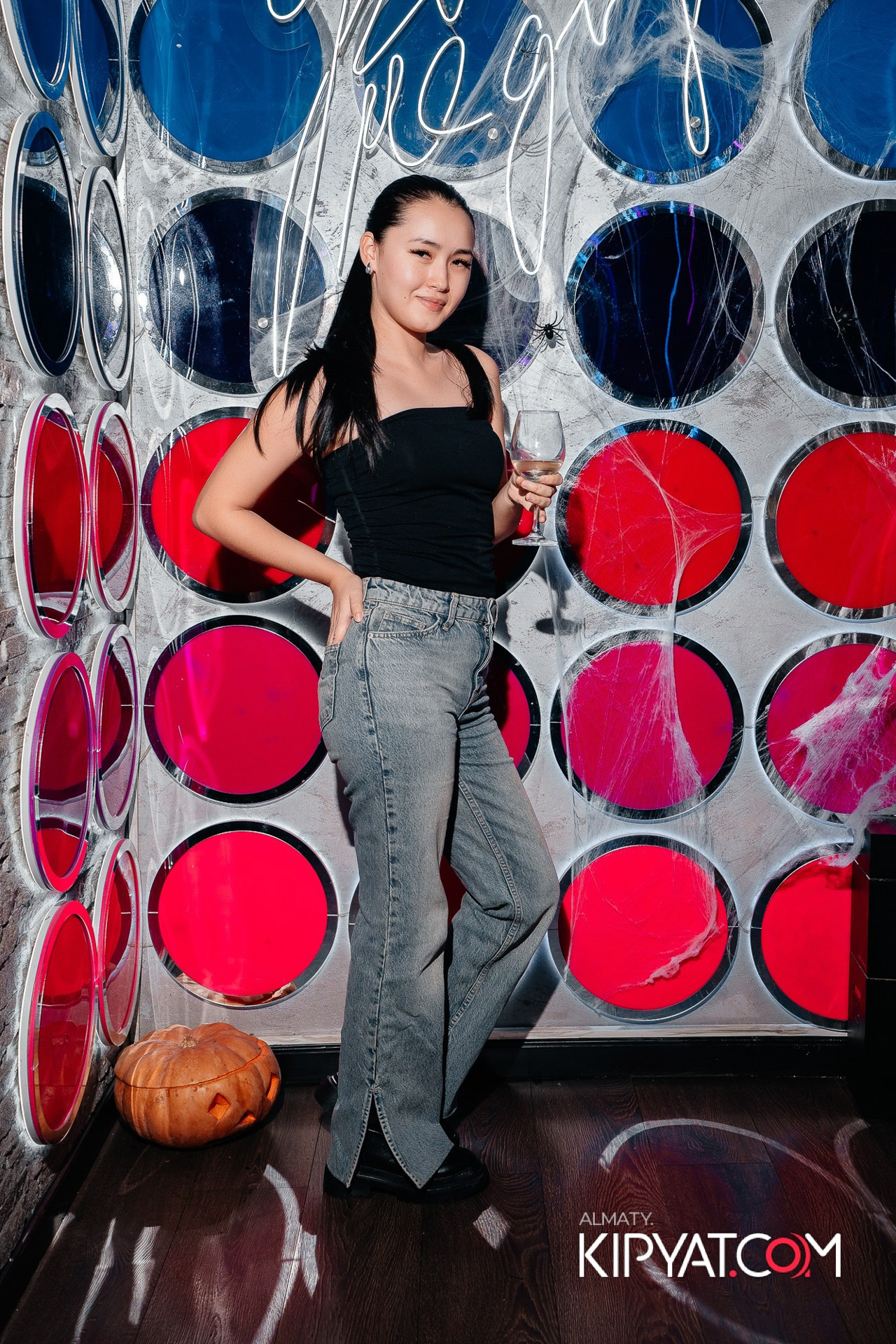 УХО И МЕДВЕДЬ НА ГАГАРИНА. КИПЯТКОМ АЛМАТЫ!