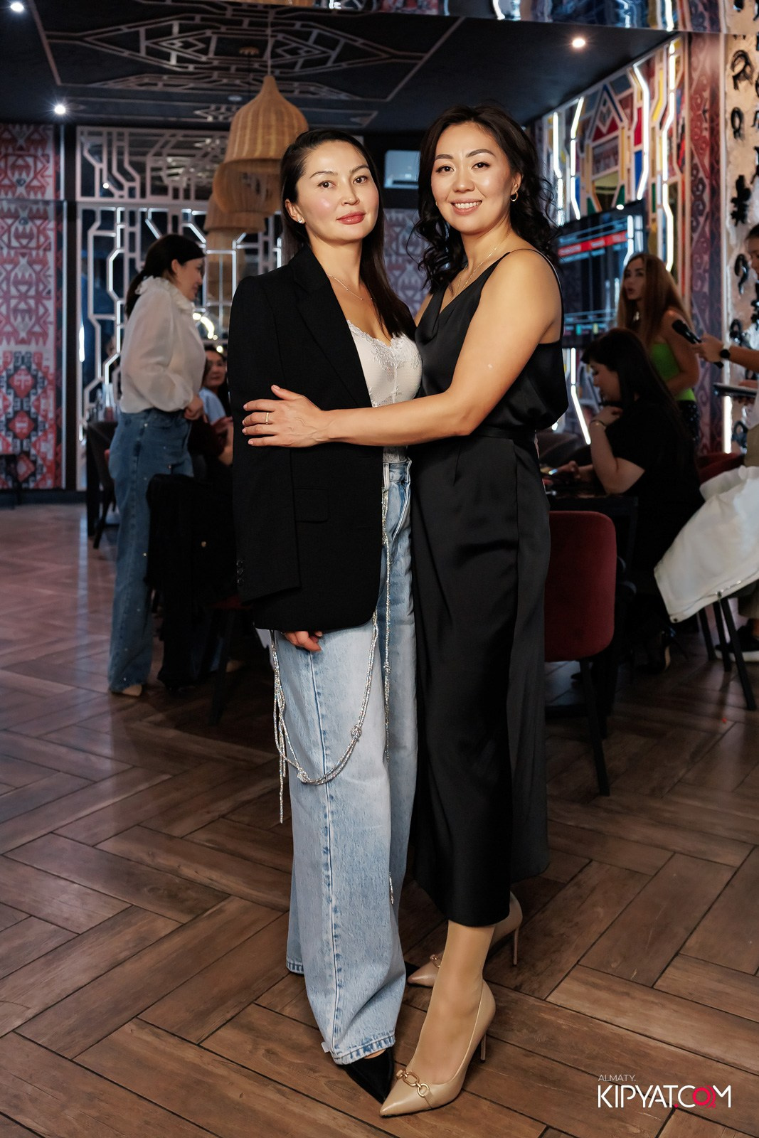 ЗАЯ, НА БИС. КИПЯТКОМ АЛМАТЫ!