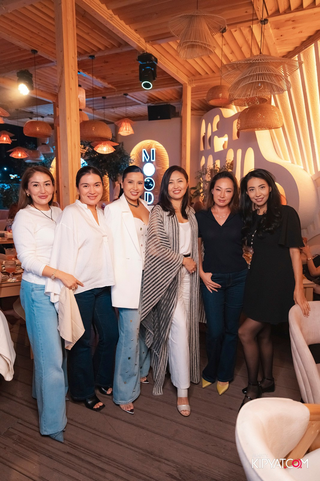 THE BROOKLN B MOOD KARAOKE & TERRACE. КИПЯТКОМ АЛМАТЫ!