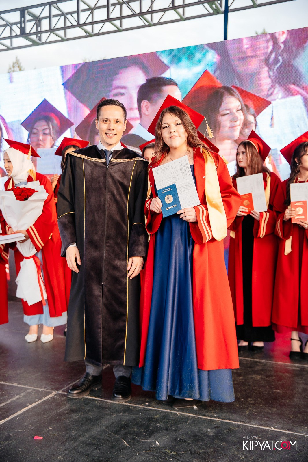 ВРУЧЕНИЕ ДИПЛОМОВ — НАРХОЗ КОЛЛЕДЖ. Part 4. КИПЯТКОМ АЛМАТЫ!