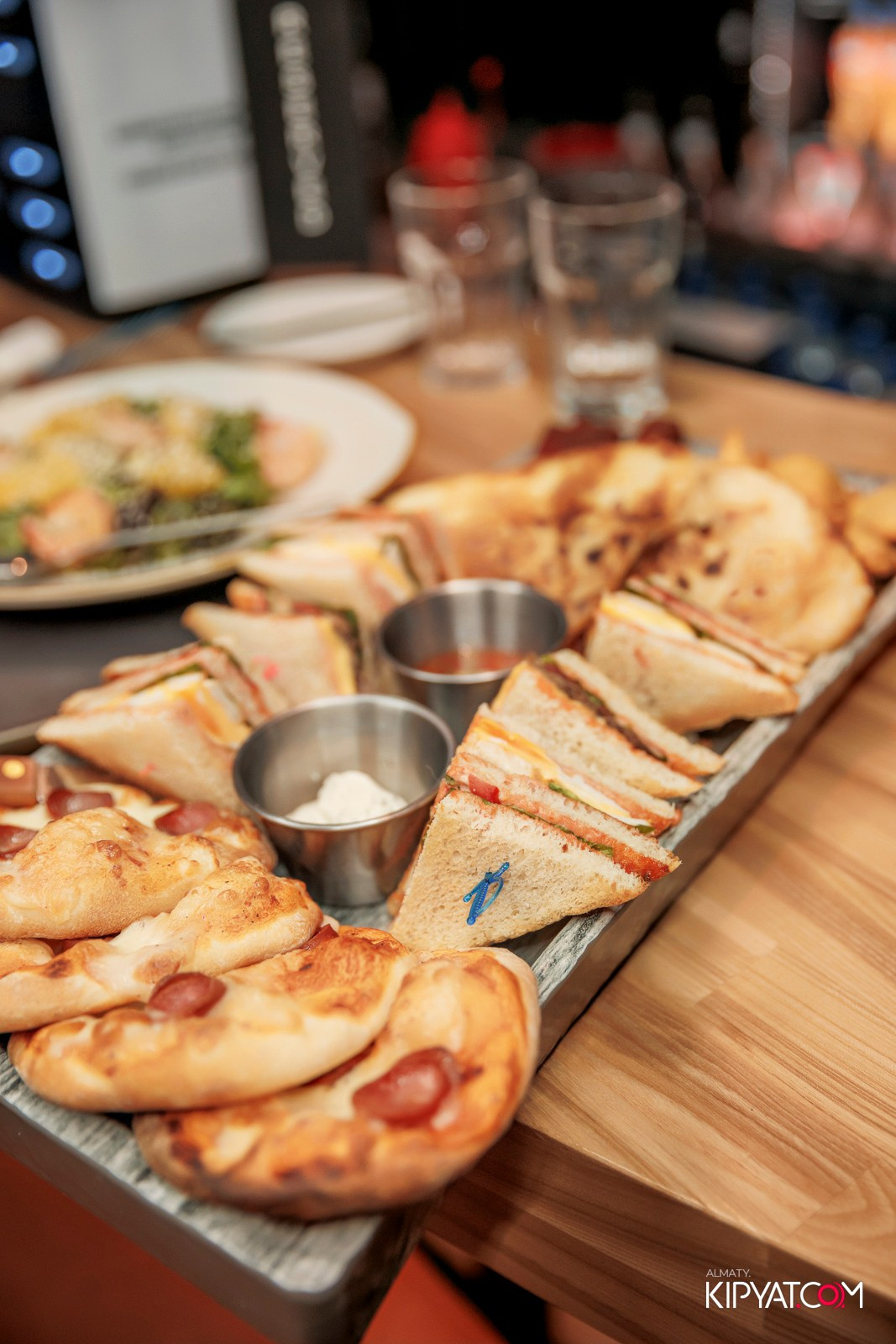 OKTOBERFEST — ПИНТА НА ТУЛЕБАЕВА. КИПЯТКОМ АЛМАТЫ!