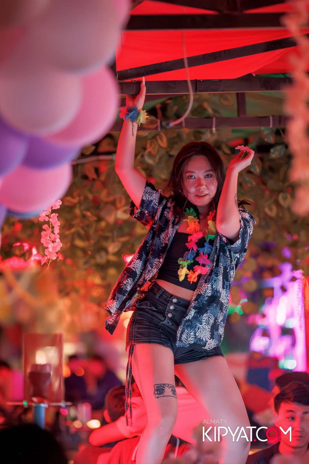 SKY BAR. КИПЯТКОМ АЛМАТЫ!