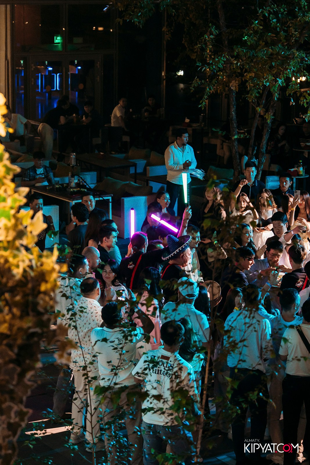 EVENT BAR. КИПЯТКОМ АЛМАТЫ!