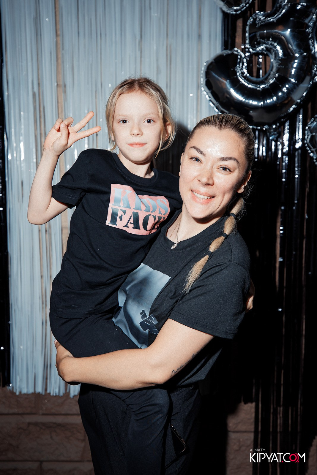 THE WALL STREET. КИПЯТКОМ АЛМАТЫ!