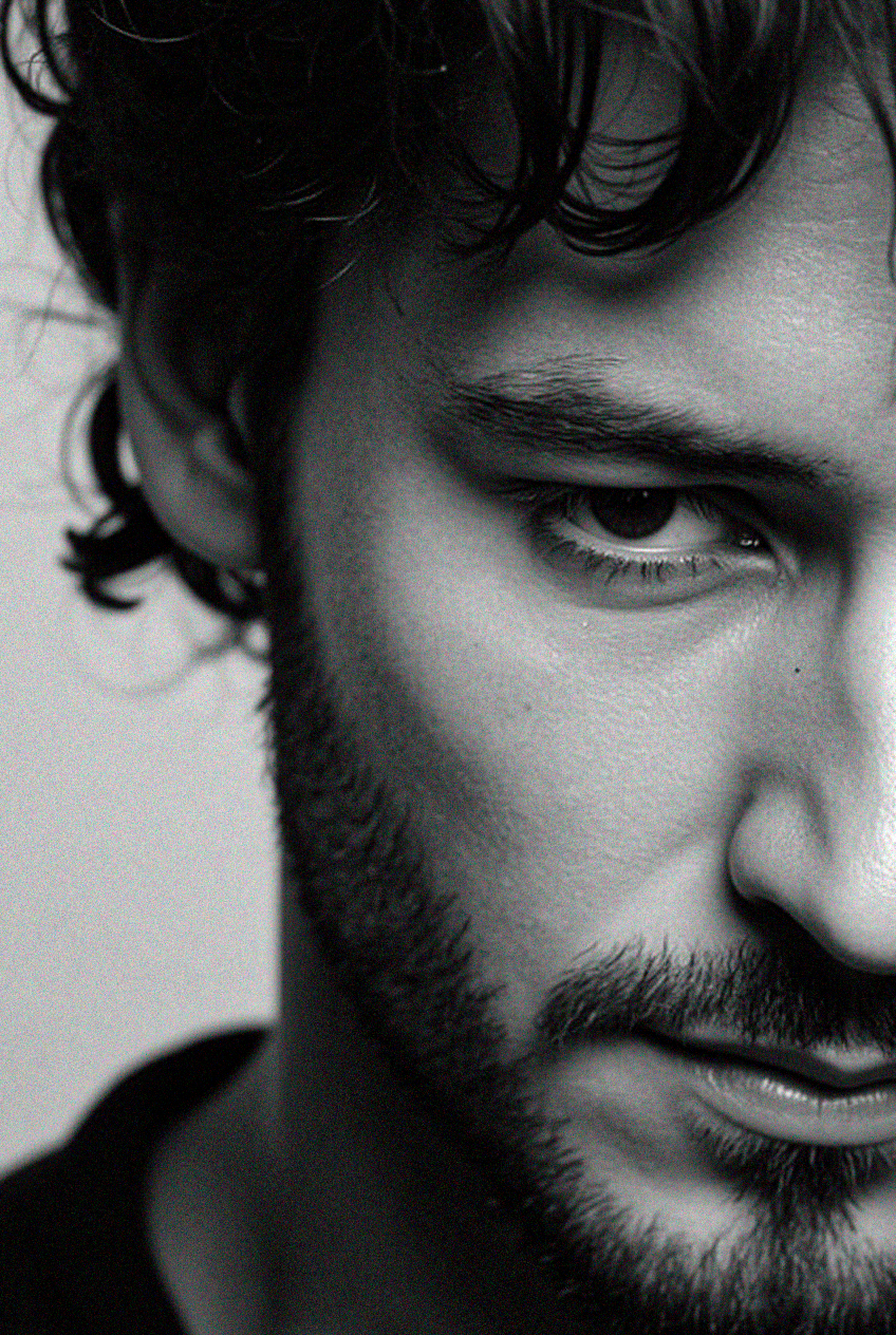 Подборка рандомных AI-фото клиентов. Фотосессии с помощью нейросетей от профессиональных фотографов и стилистов | Проект «AI-Photographer»