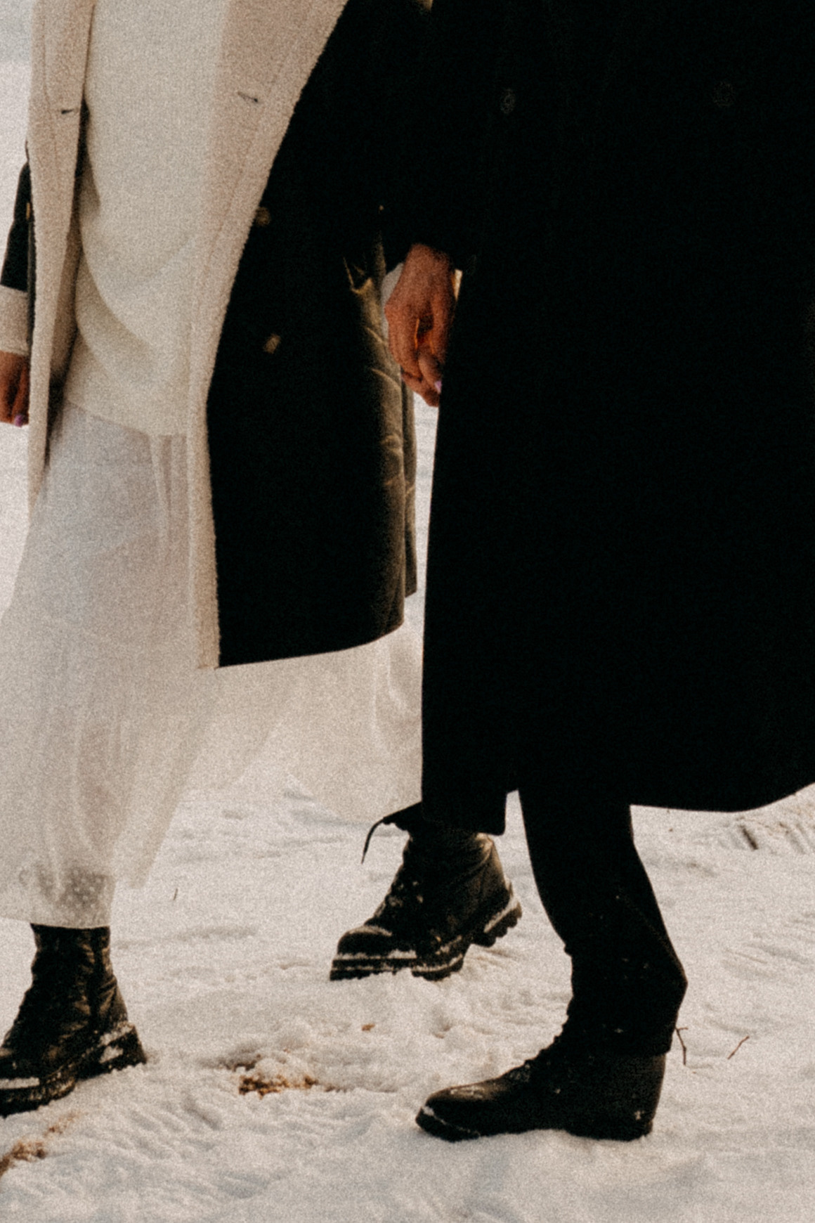 СВАДЕБНАЯ ФОТОСЕСИИИЯ ЗИМОЙ НА БЕРЕГУ ФИНСКОГО ОТЕЛЯ. СЬЕМКА В ОТЕЛЕ И НА БЕРЕГУ ЗАЛИВА. Профессиональный фотограф, Санкт-Петербург — Виктория Богомолова