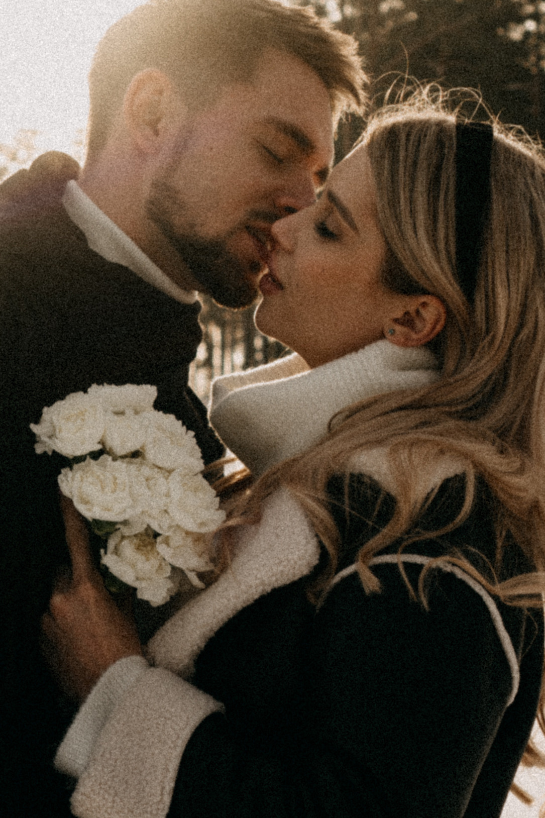 СВАДЕБНАЯ ФОТОСЕСИИИЯ ЗИМОЙ НА БЕРЕГУ ФИНСКОГО ОТЕЛЯ. СЬЕМКА В ОТЕЛЕ И НА БЕРЕГУ ЗАЛИВА. Профессиональный фотограф, Санкт-Петербург — Виктория Богомолова