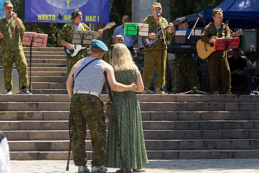 Street art. Фотостудия Алматы. Фотосъемка Алматы. Фотосессия Алматы. Фотокурсы. Обучение фотографии. Аренда студии