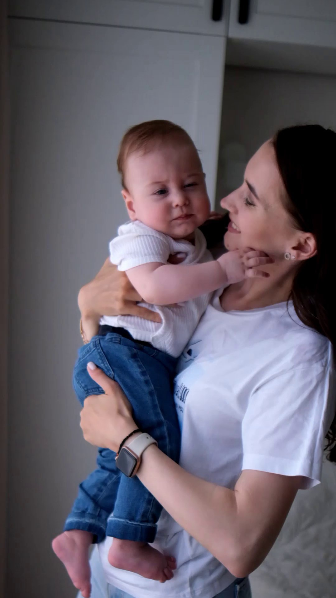 Видео. Семейный детский ньюборн фотограф в Москве Марта Петрова
