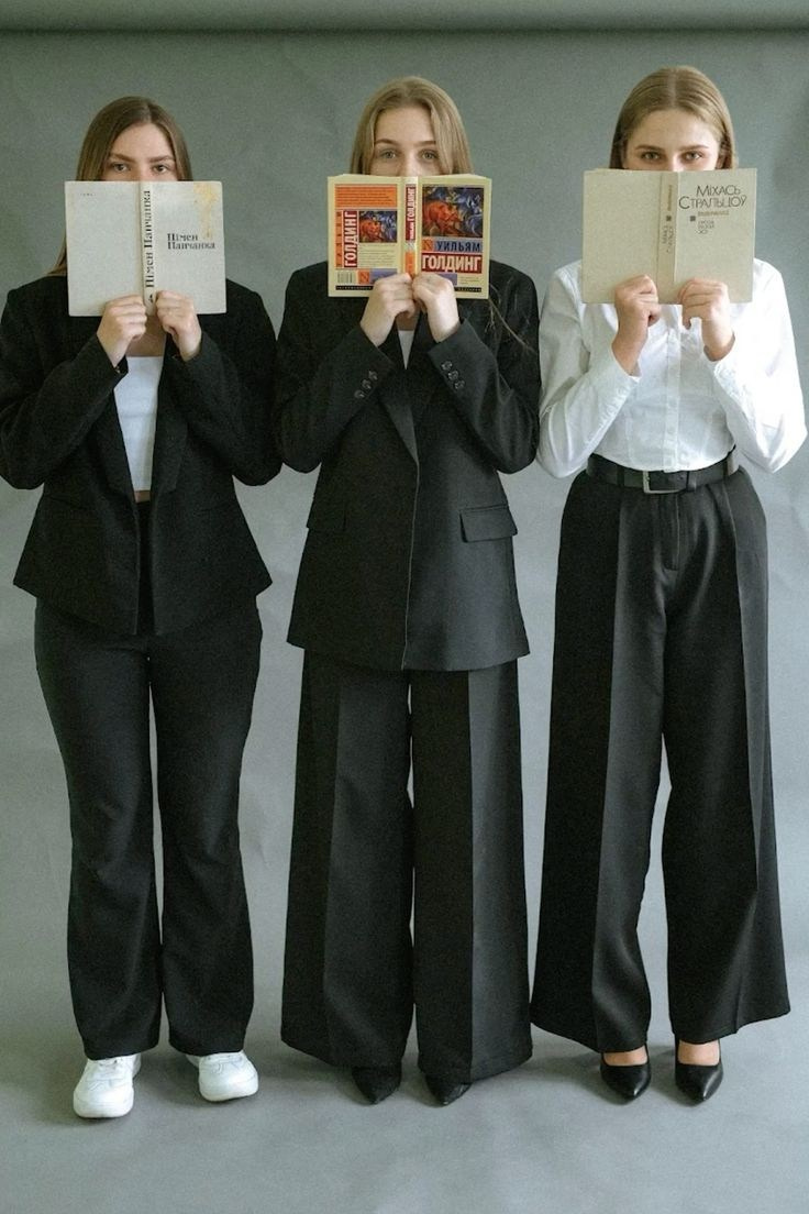 Идеи фото группами 9-11 класс. Выпускные альбомы «Эврика» в Нижнем Новгороде