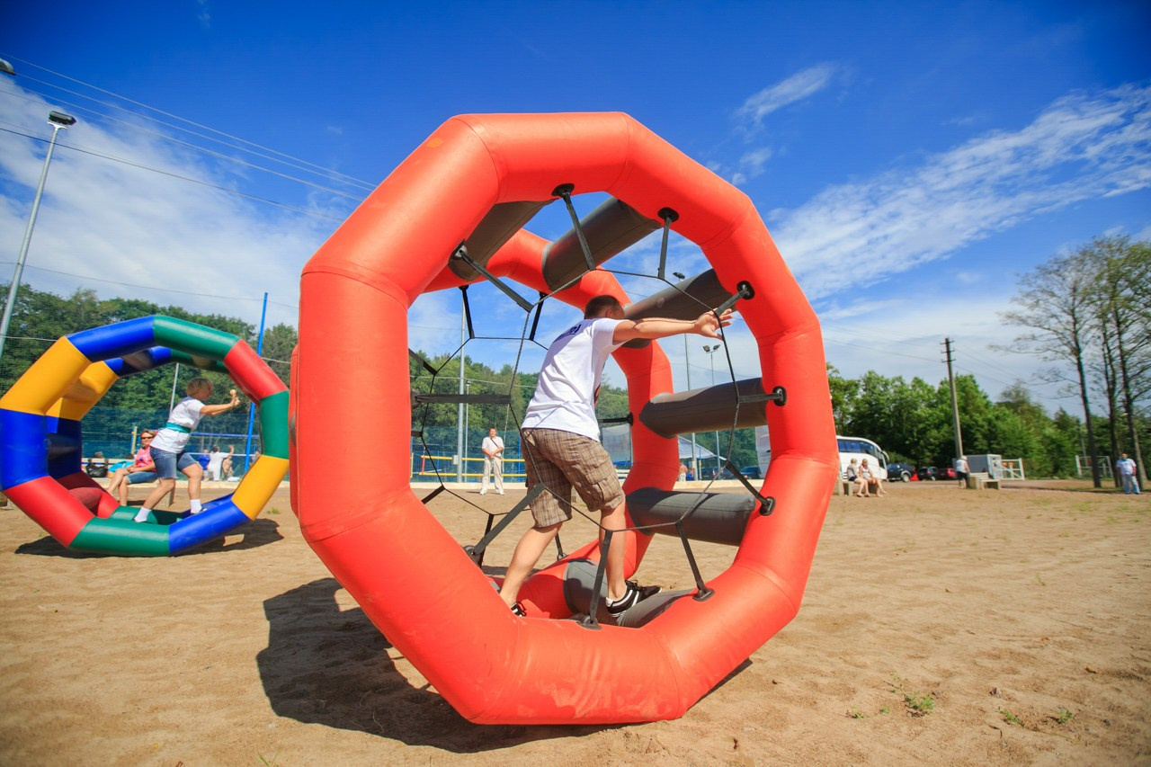 Командообразующее. Фотограф событий, Максим Романенко