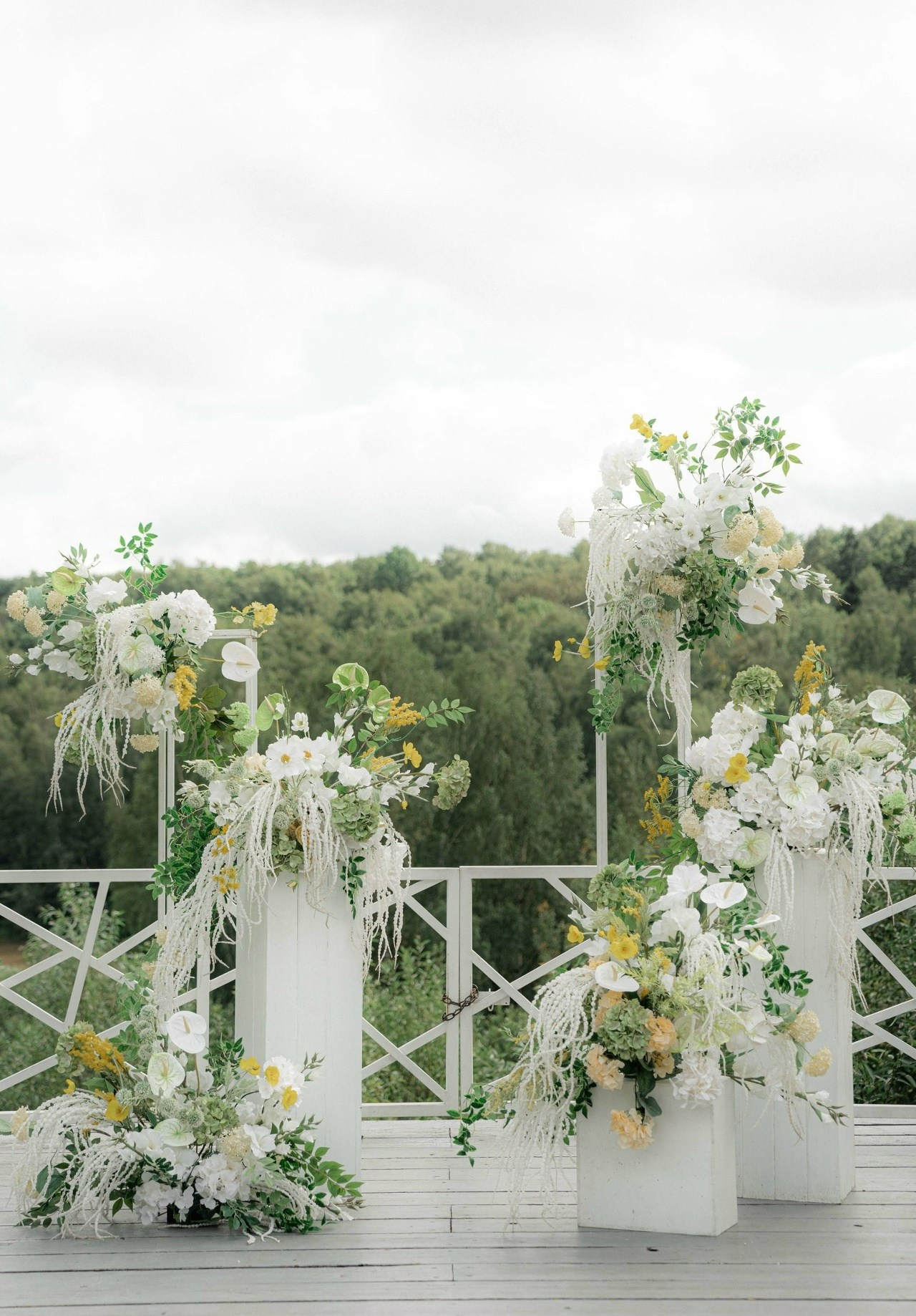 Декор Джуси роуз. Подрядчики и друзья сети свадебных площадок House for wedding