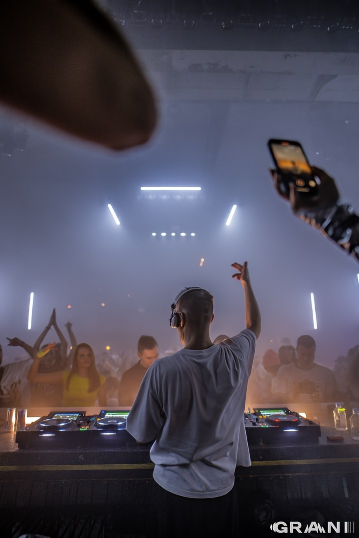 GRANI в клубе ARMA. Репортажный фотограф в Москве