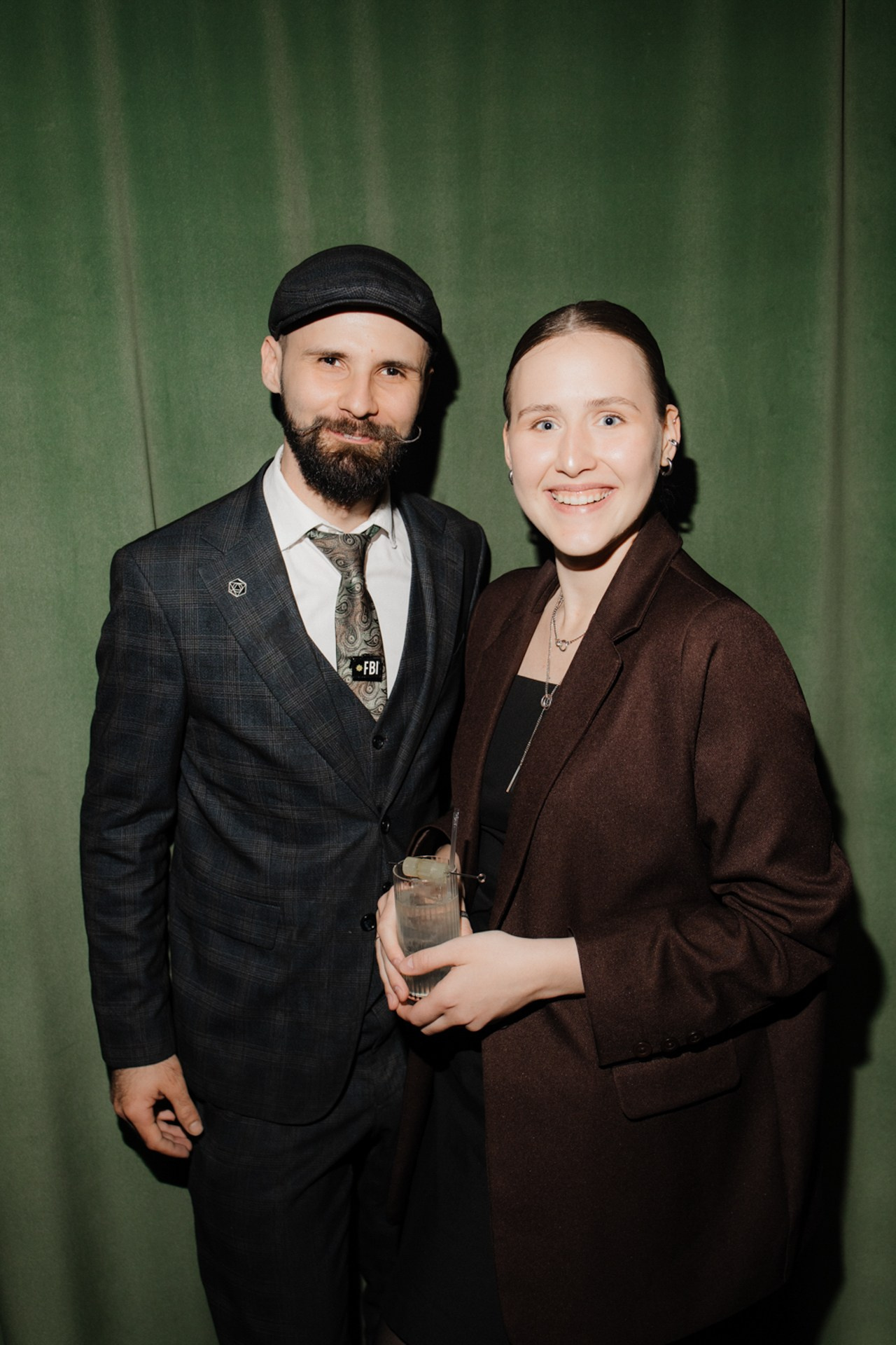 48 стульев. VICTORIA SHU