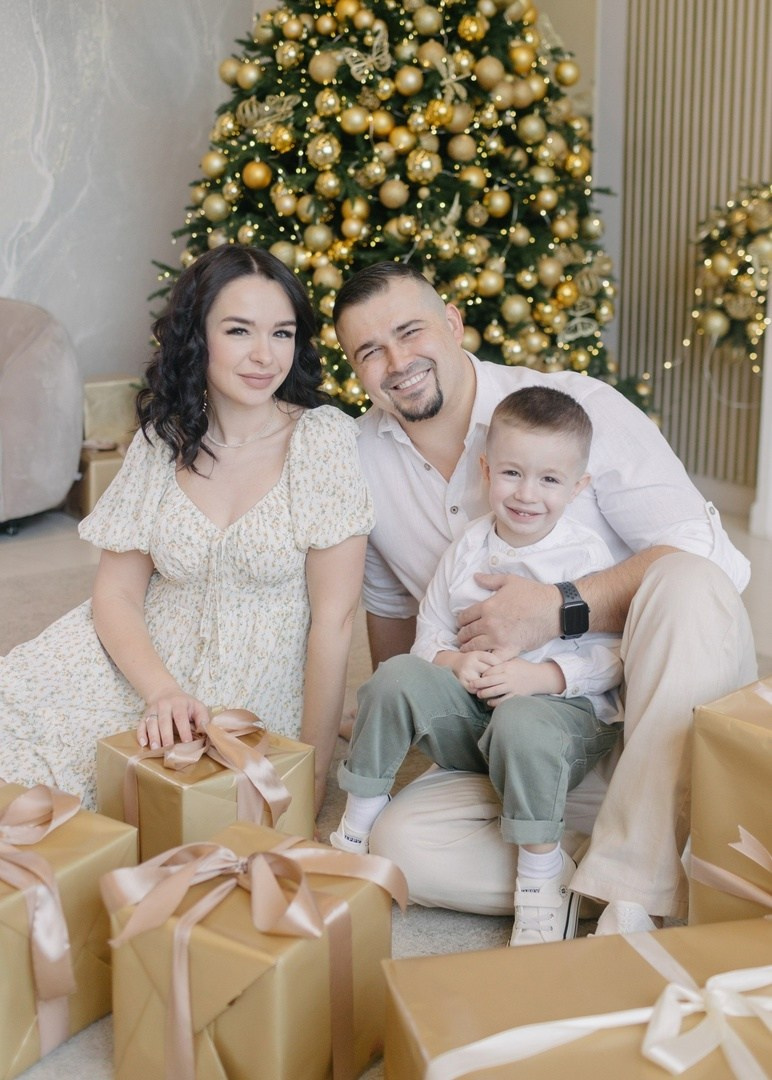 Новогодняя. Виктор и Виктория. Портфолио свадебного фотографа. Роман Каргаполов