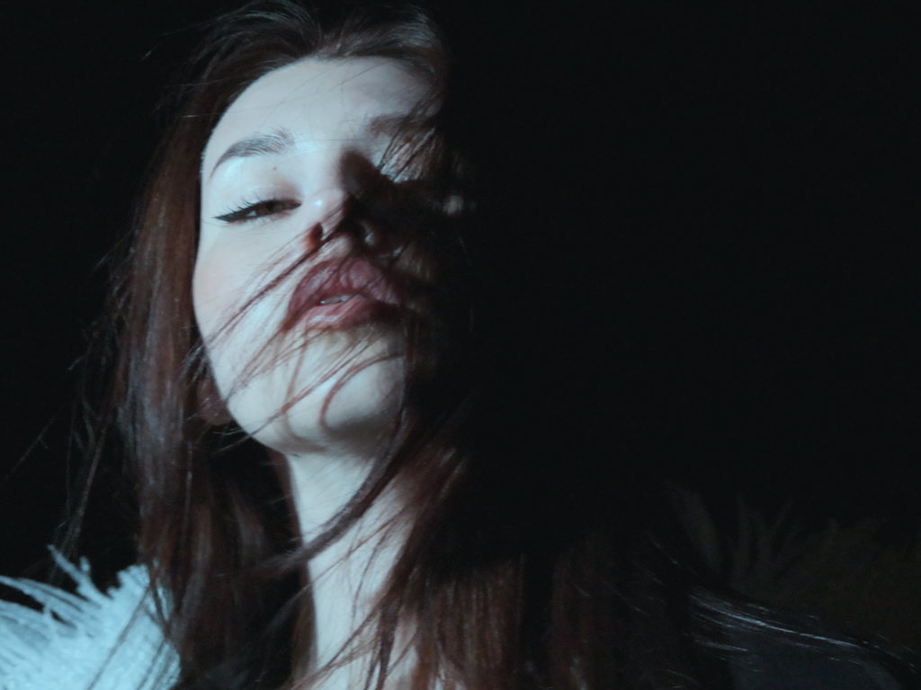 Амура, Envtn — Выдыхаю. Xstazia — музыкальные обложки, арт-дирекшн, режиссура и креативное продюссирование