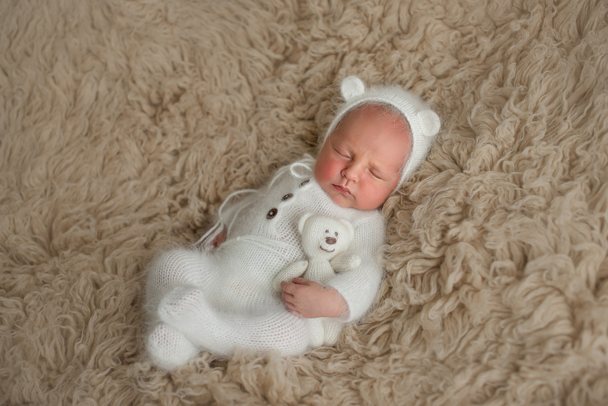 Тима 8 дней. Фотограф новорожденных Елена Панова