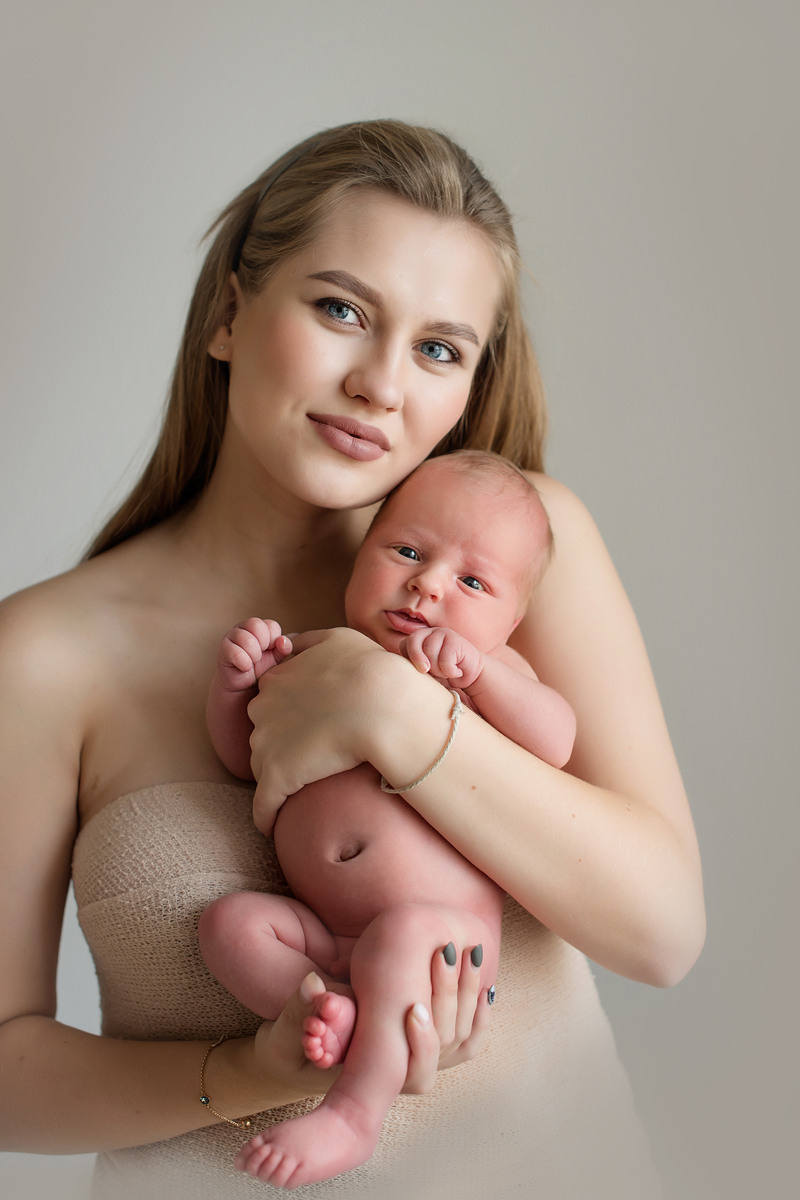 Тима 8 дней. Фотограф новорожденных Елена Панова