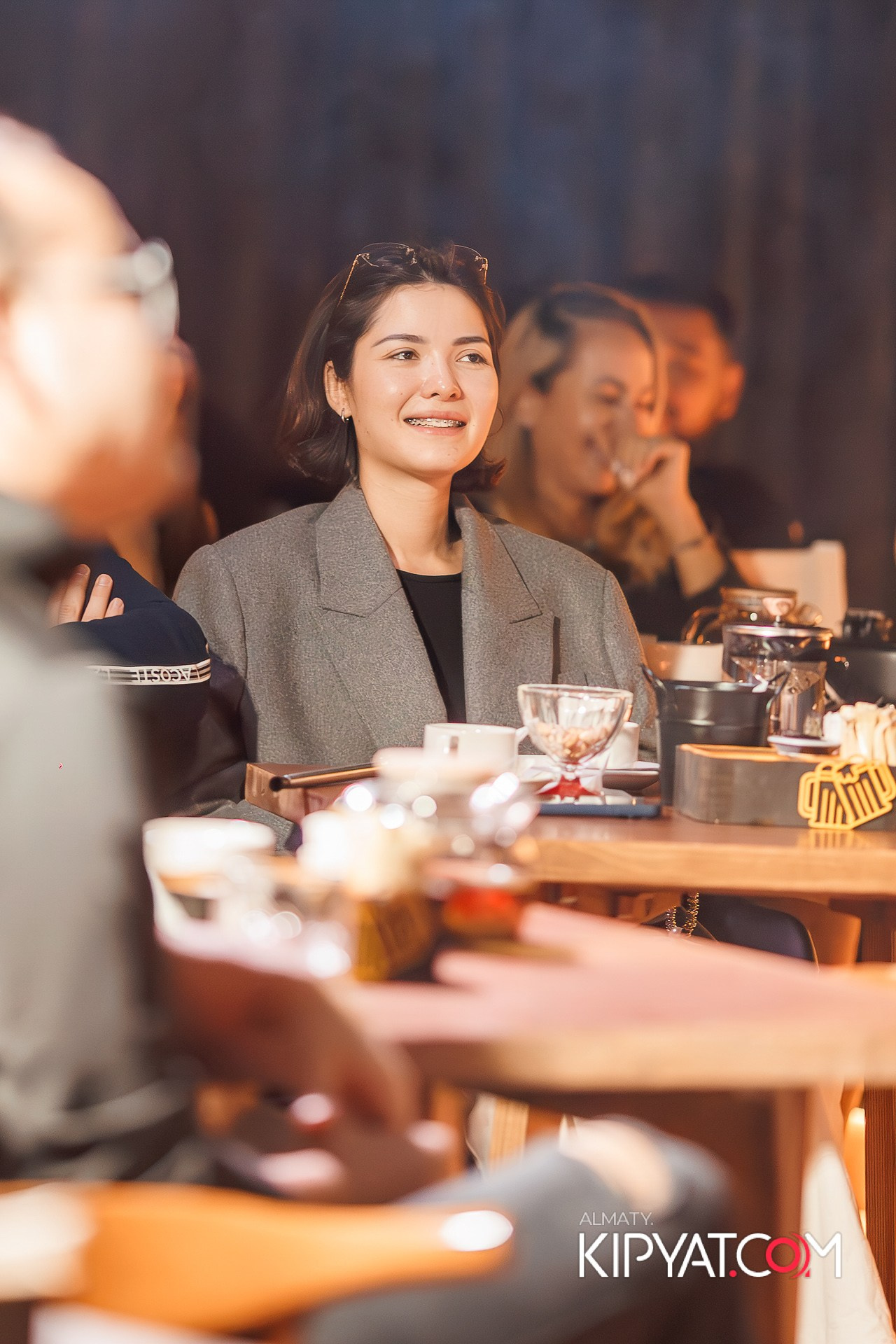 СОЛЬНЫЙ СТЕНДАП КОНЦЕРТ АЛЕКСАНДРА МЕРКУЛЬ. КИПЯТКОМ АЛМАТЫ!