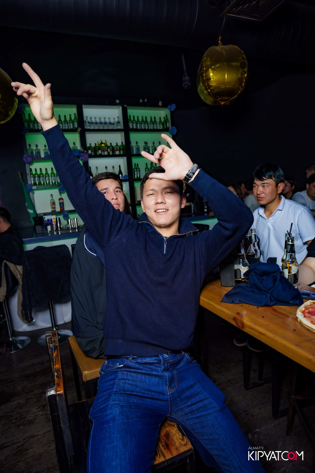 UYAT EMES BAR. КИПЯТКОМ АЛМАТЫ!