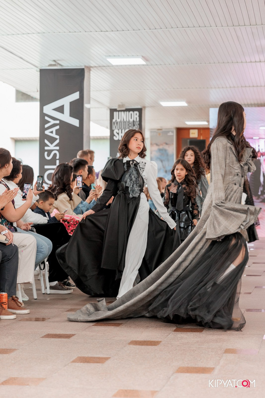 JUNIOR FASHION SHOW. КИПЯТКОМ АЛМАТЫ!