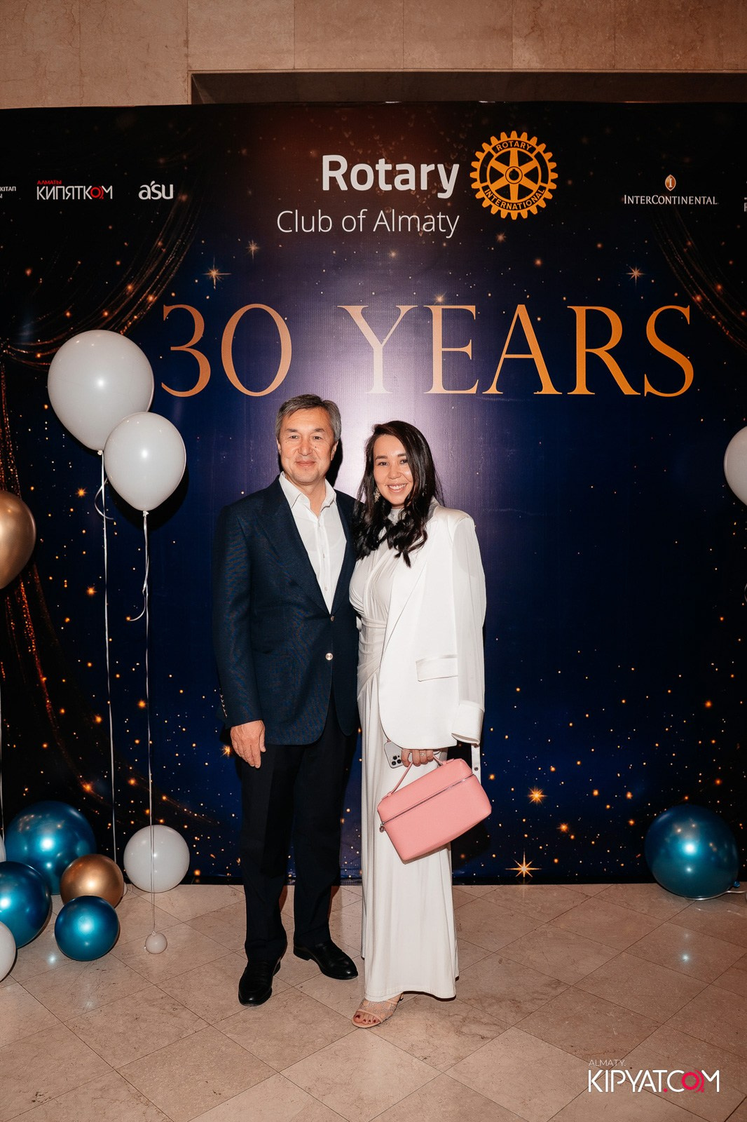 БЛАГОТВОРИТЕЛЬНЫЙ УЖИН В ЧЕСТЬ 30-ЛЕТИЯ ROTARY CLUB OF ALMATY. КИПЯТКОМ АЛМАТЫ!