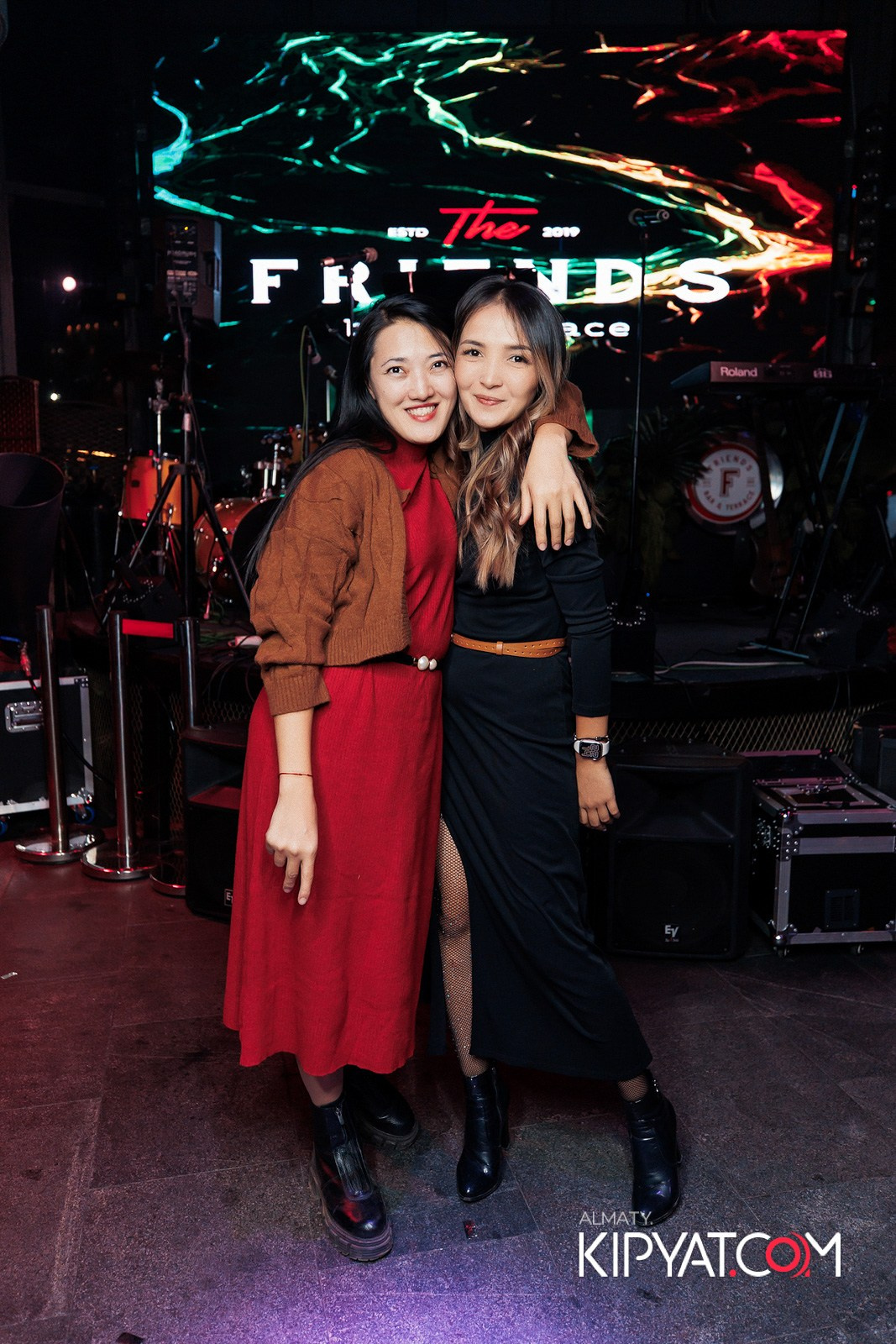 FRIENDS TERRACE & BAR. КИПЯТКОМ АЛМАТЫ! Фотосъемка мероприятий в Алматы