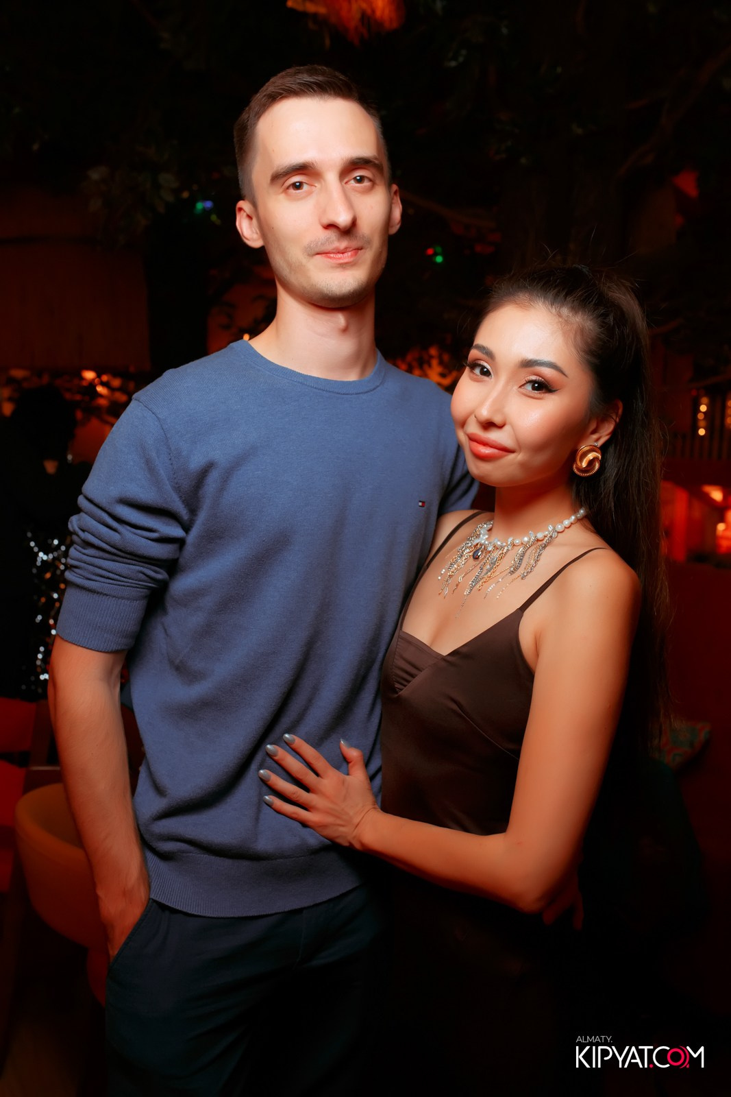 ГРУЗИНСКИЙ ДВОР НА КАБАНБАЙ БАТЫРА. КИПЯТКОМ АЛМАТЫ!