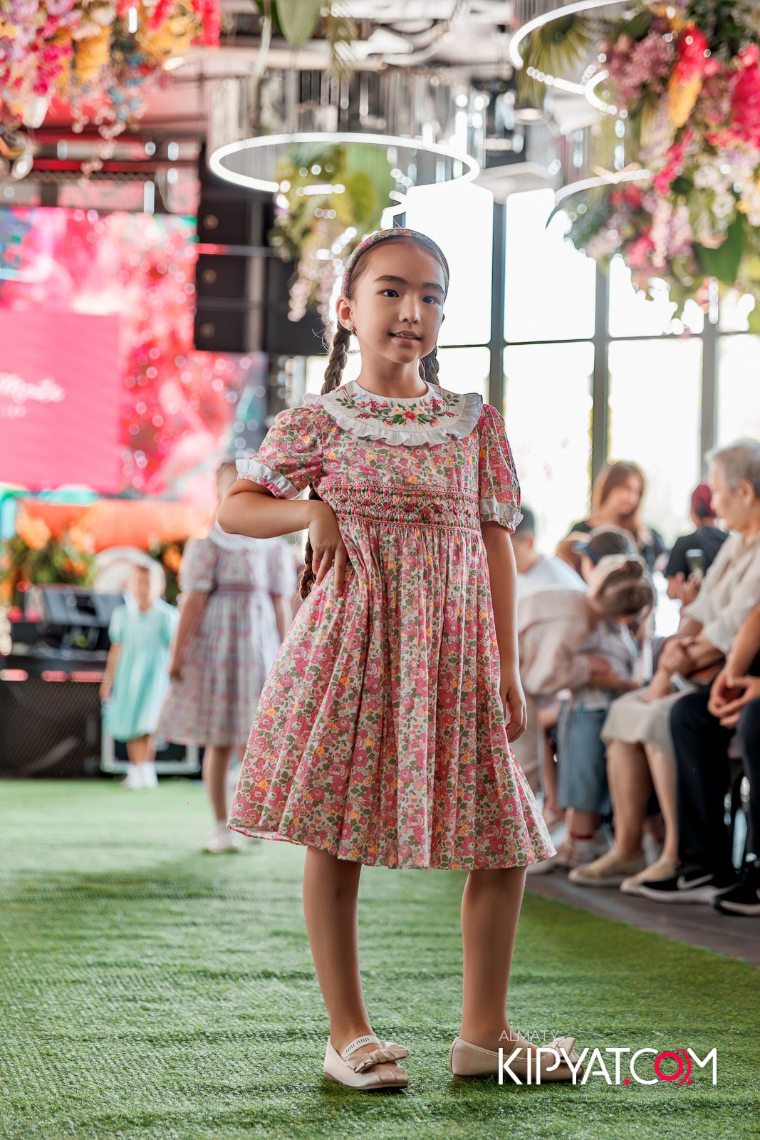 PROM KIDS FASHION SHOW. КИПЯТКОМ АЛМАТЫ!