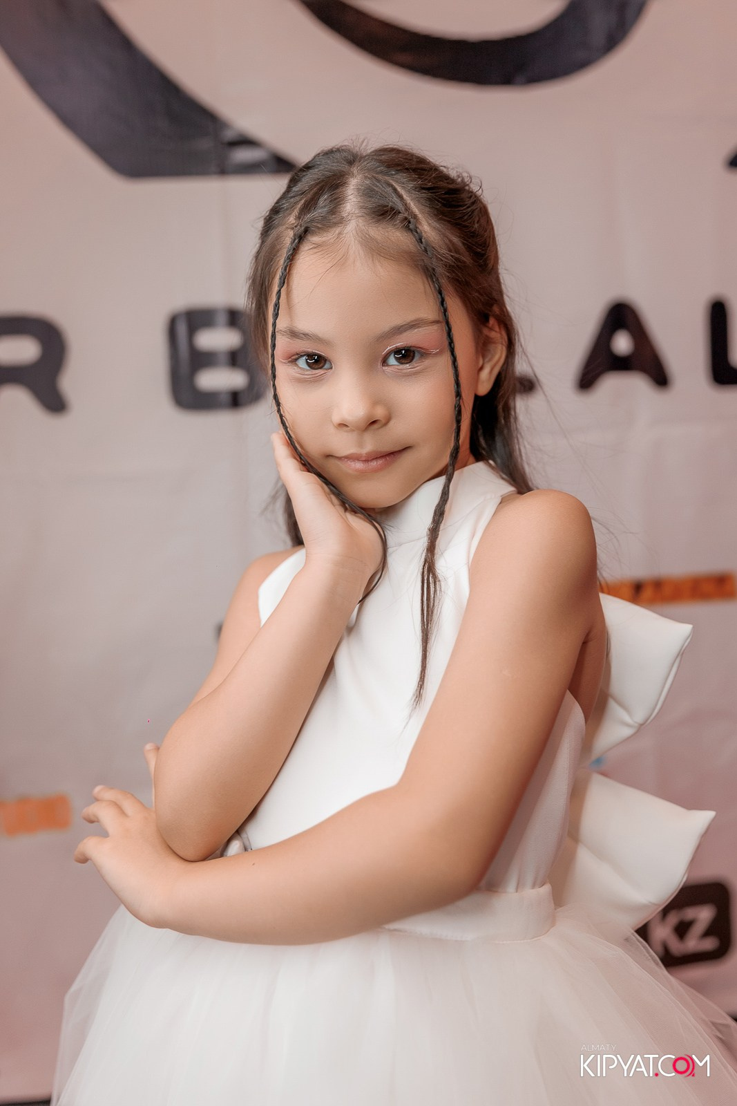 ПРЕЗЕНТАЦИЯ 10 ГРУППЫ КИНОПРОЕКТА STARBALALAR. КИПЯТКОМ АЛМАТЫ!