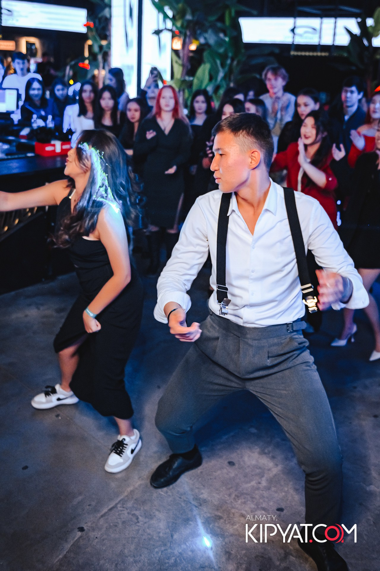 ПОСВЯЩЕНИЕ В СТУДЕНТЫ ''Q'' UNIVERSITY. КИПЯТКОМ АЛМАТЫ!