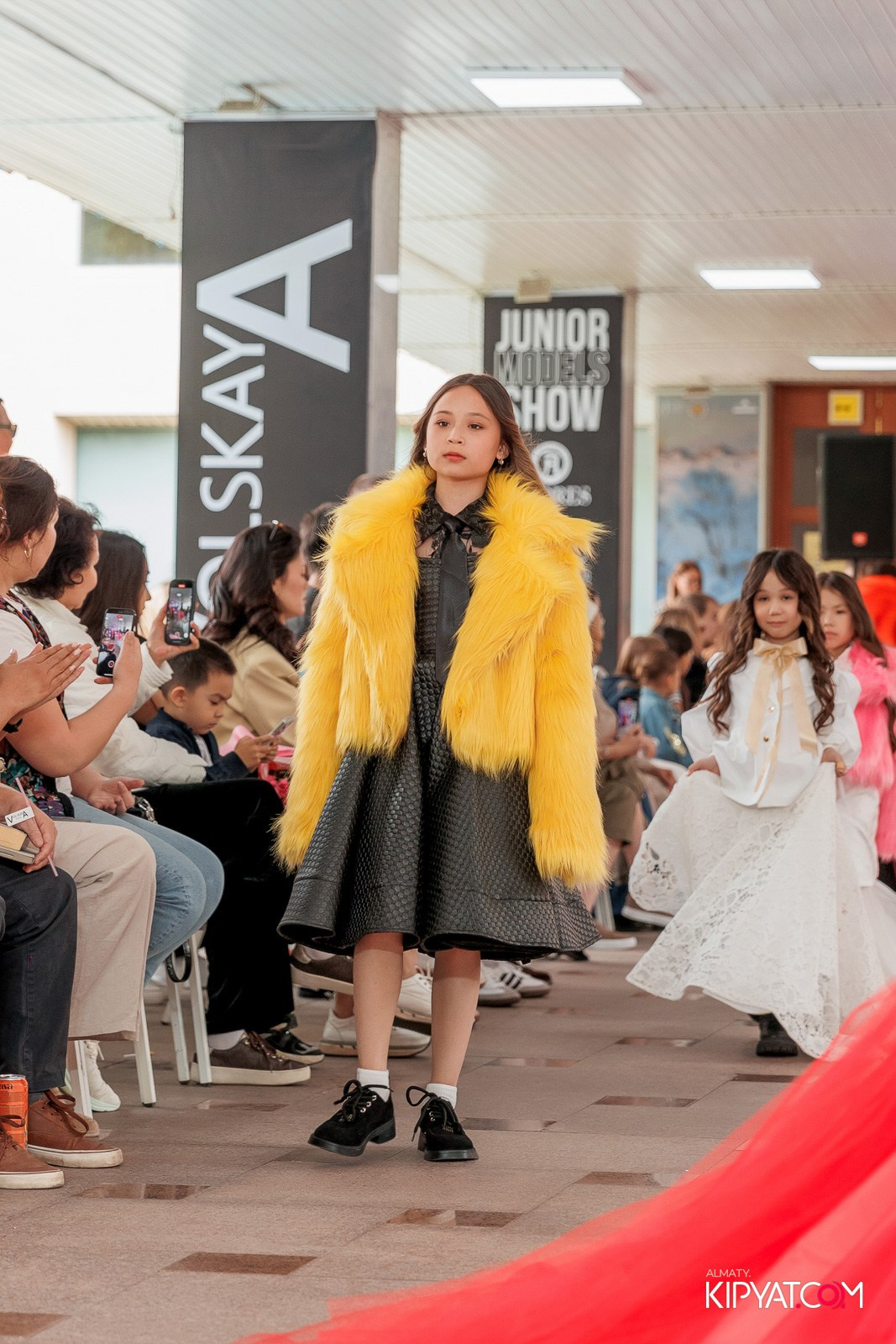 JUNIOR FASHION SHOW. КИПЯТКОМ АЛМАТЫ!