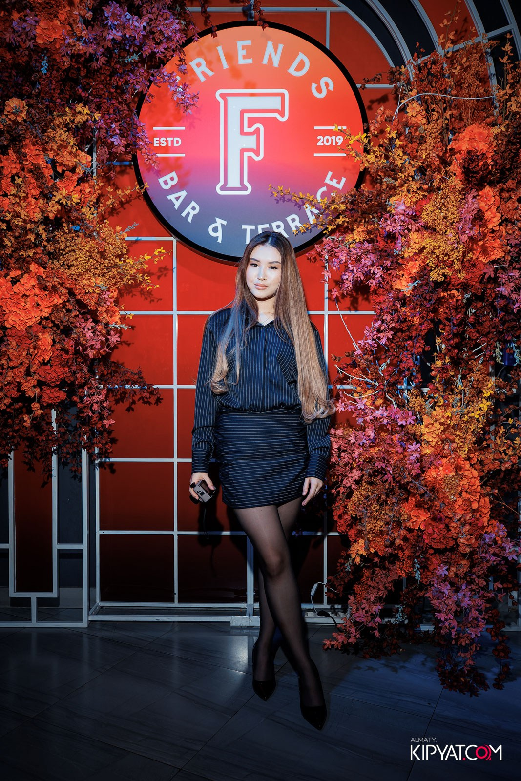 FRIENDS BAR & TERRACE. КИПЯТКОМ АЛМАТЫ!