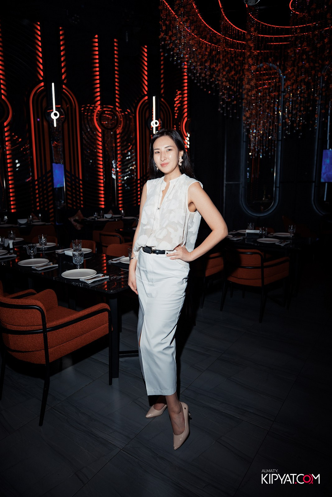 FRIENDS BAR & TERRACE. КИПЯТКОМ АЛМАТЫ!