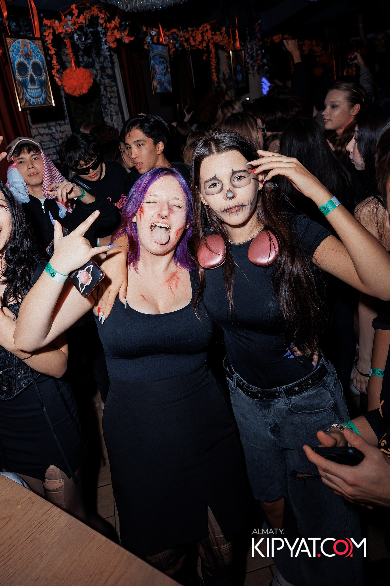 KRASNOFF PARTY ROCKY HORROR BAR. КИПЯТКОМ АЛМАТЫ!