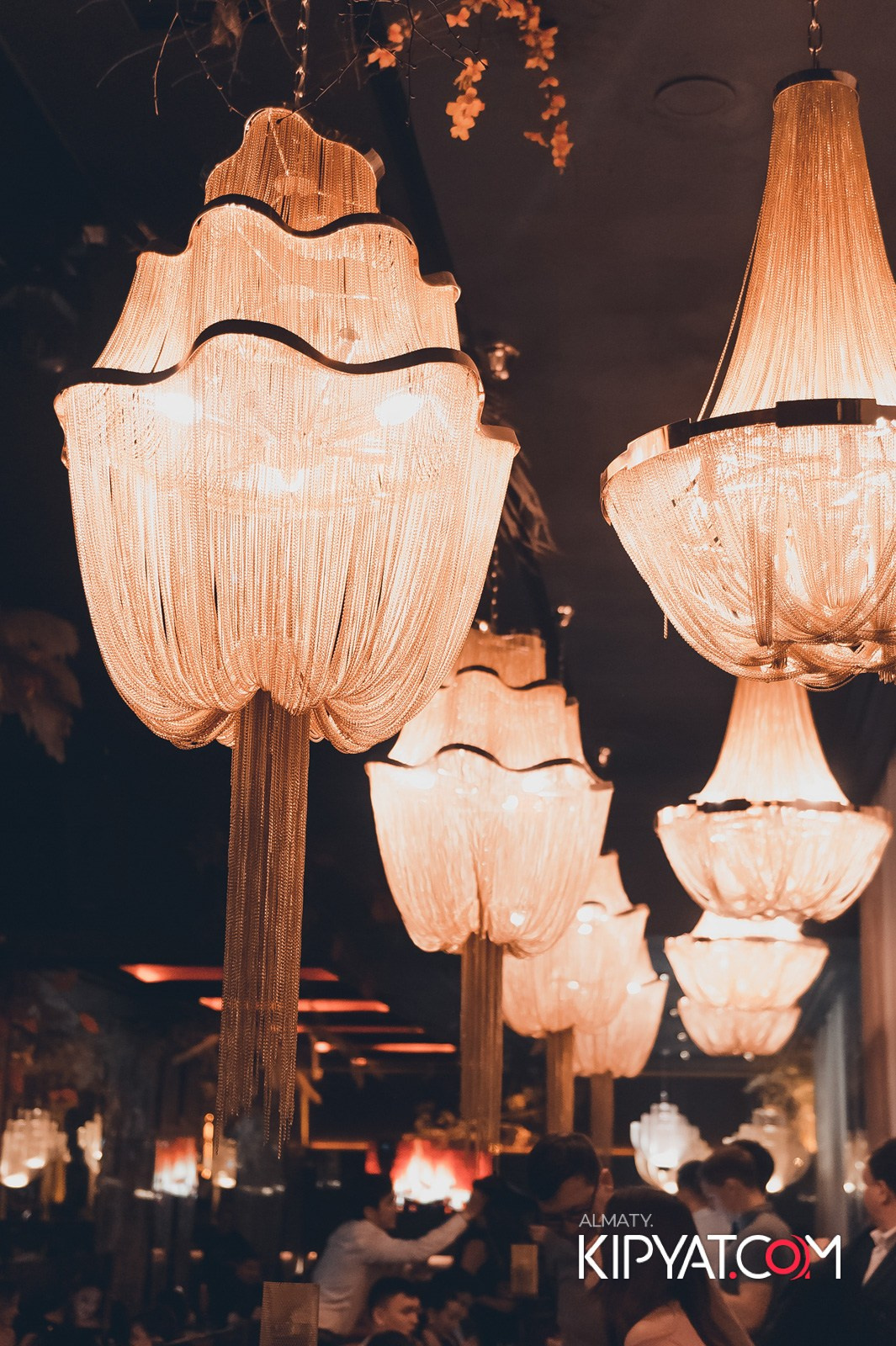 БАР ПАНАЕХАЛИ НА ДОСТЫК. КИПЯТКОМ АЛМАТЫ!