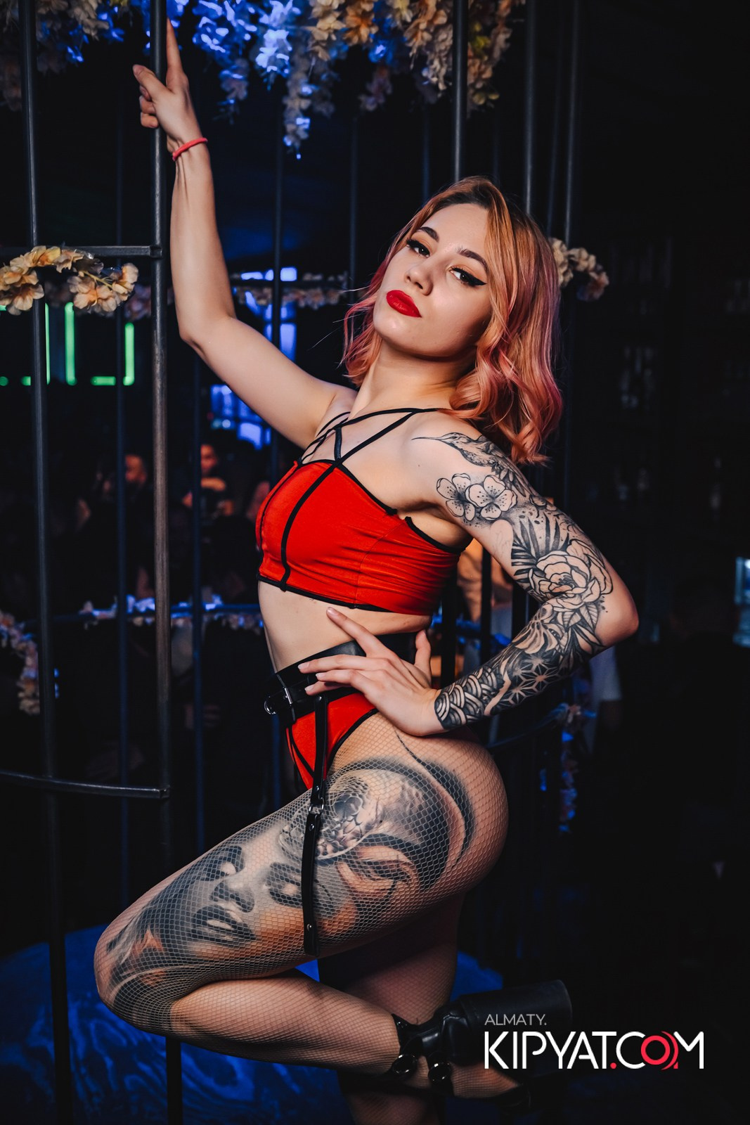 UYAT EMES BAR. КИПЯТКОМ АЛМАТЫ!