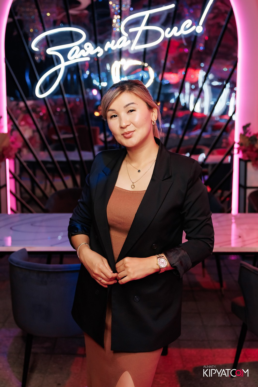 ЗАЯ, НА БИС. КИПЯТКОМ АЛМАТЫ!