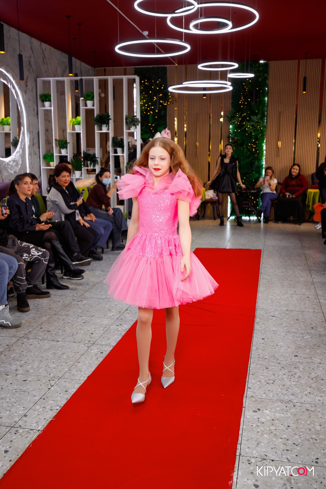 FASHION DAY 2025 КАФЕ ЖАКСЫЛЫК. КИПЯТКОМ АЛМАТЫ!