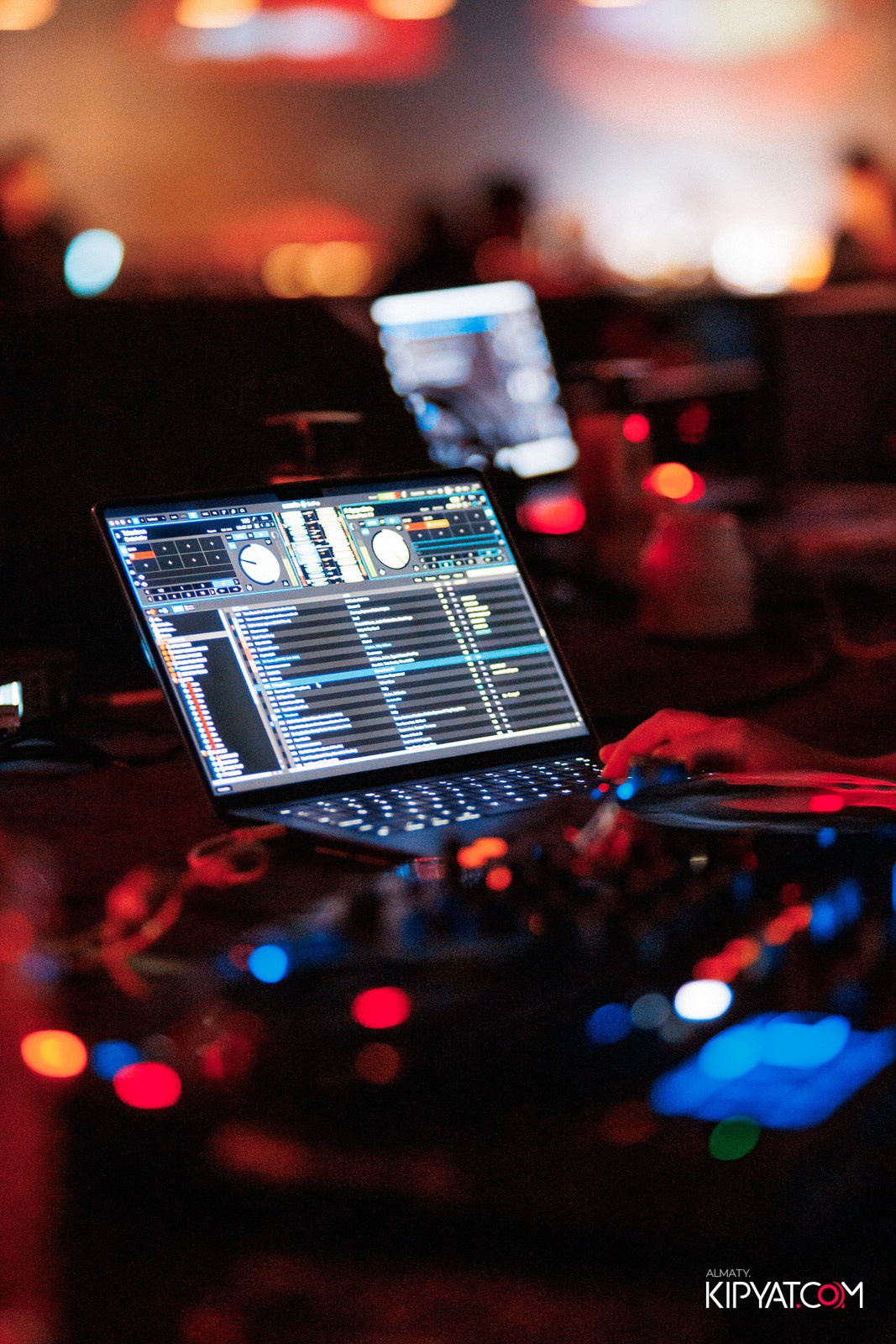 EVENT BAR. КИПЯТКОМ АЛМАТЫ!