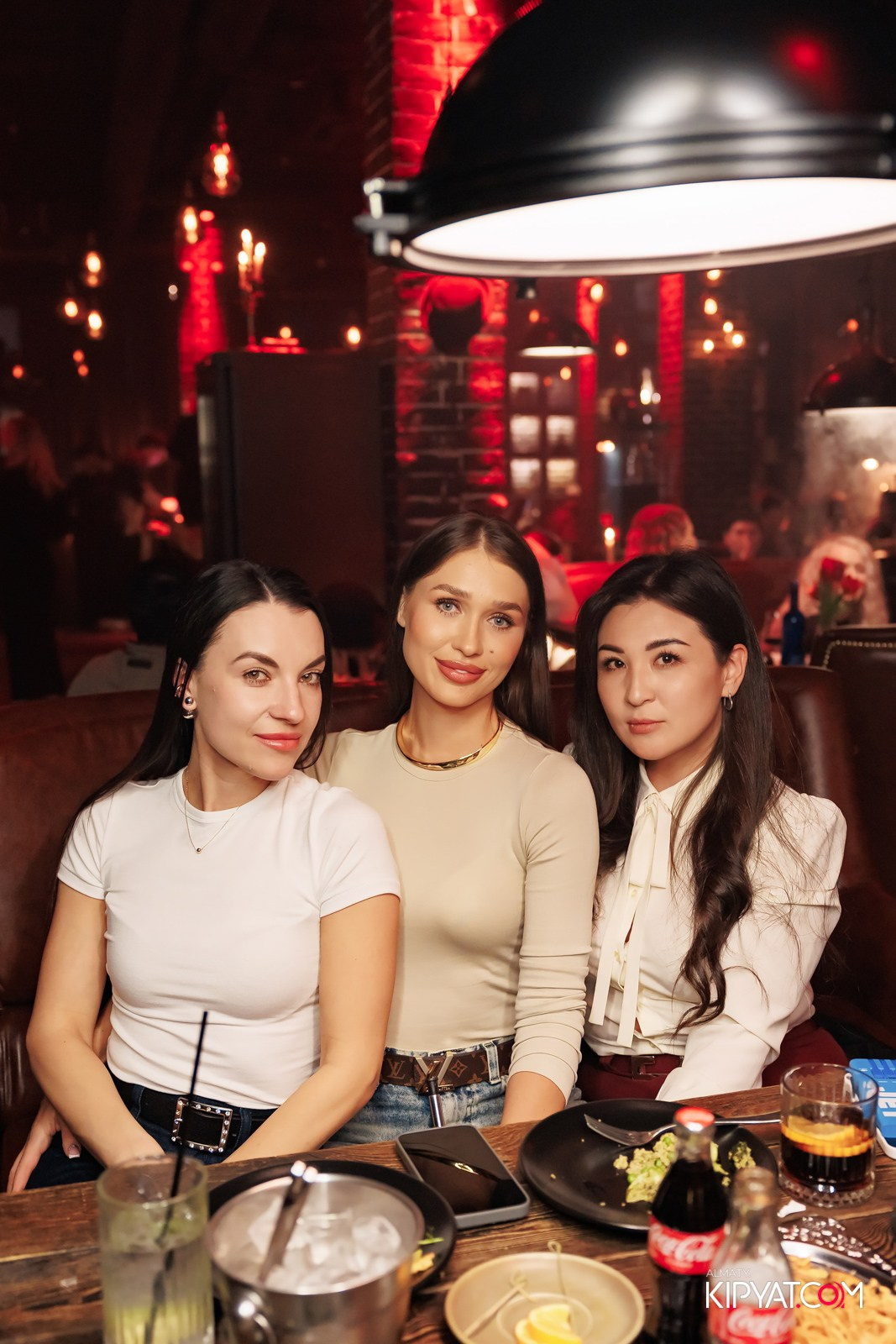 TANGIERS LOUNGE НА САТПАЕВА. КИПЯТКОМ АЛМАТЫ!