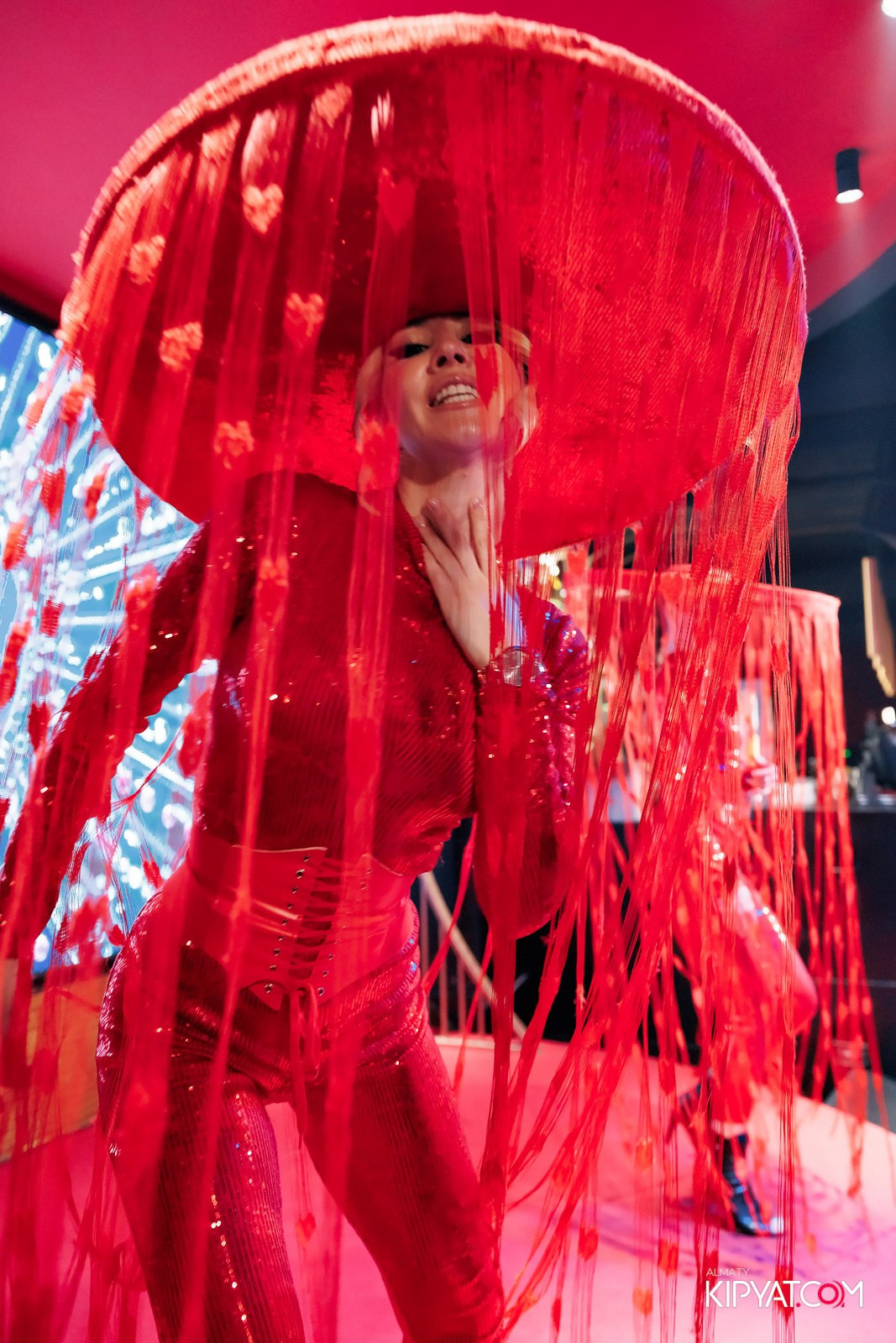 ЗАЯ, НА БИС. КИПЯТКОМ АЛМАТЫ!