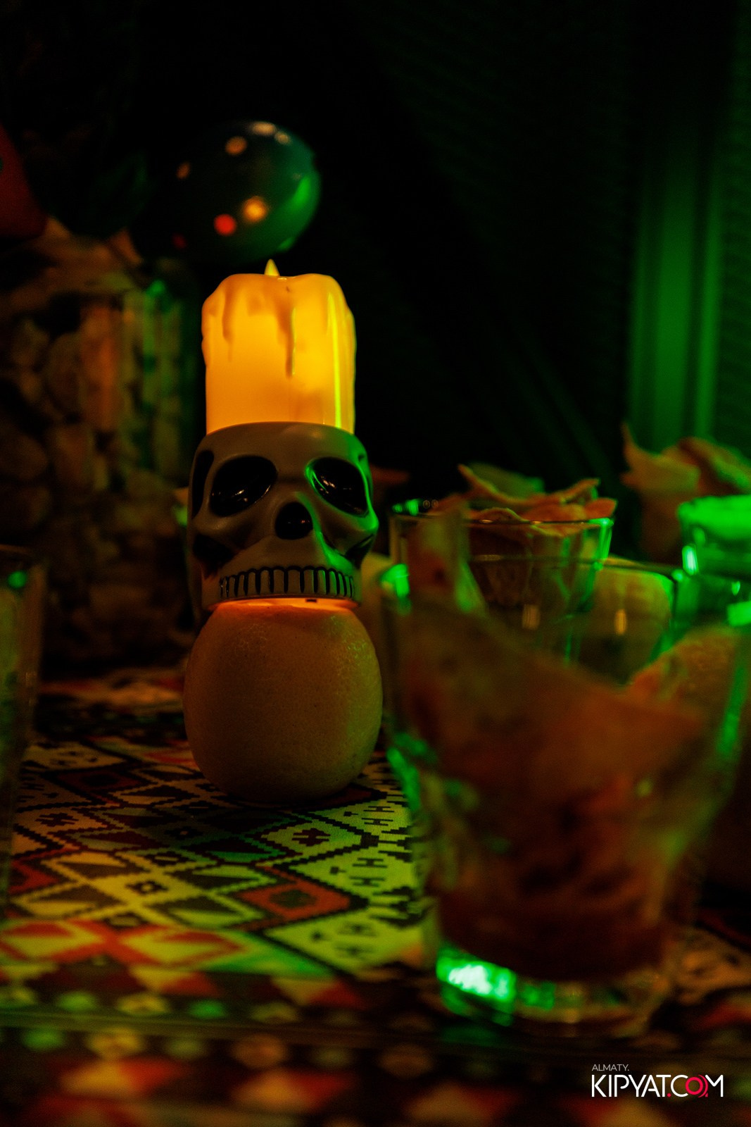 ПИНТА НА АУЭЗОВА. КИПЯТКОМ АЛМАТЫ!