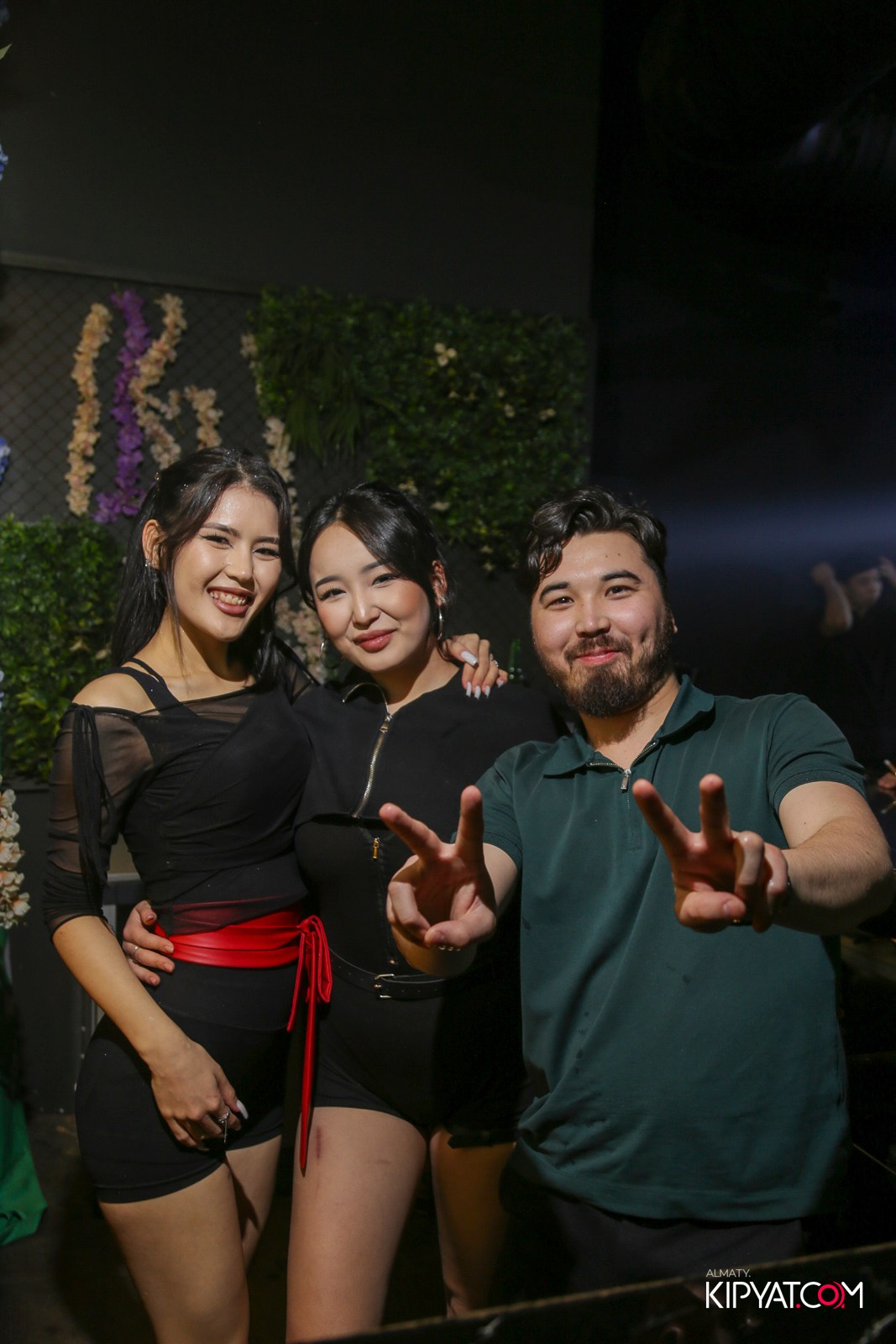 UYAT EMES BAR. КИПЯТКОМ АЛМАТЫ! Фотосъемка мероприятий в Алматы