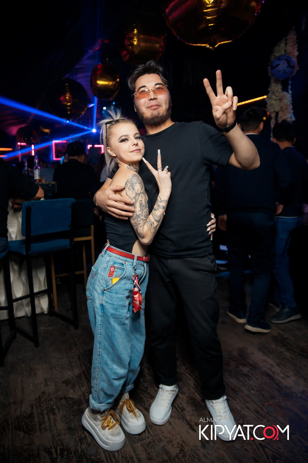 UYAT EMES BAR. КИПЯТКОМ АЛМАТЫ!