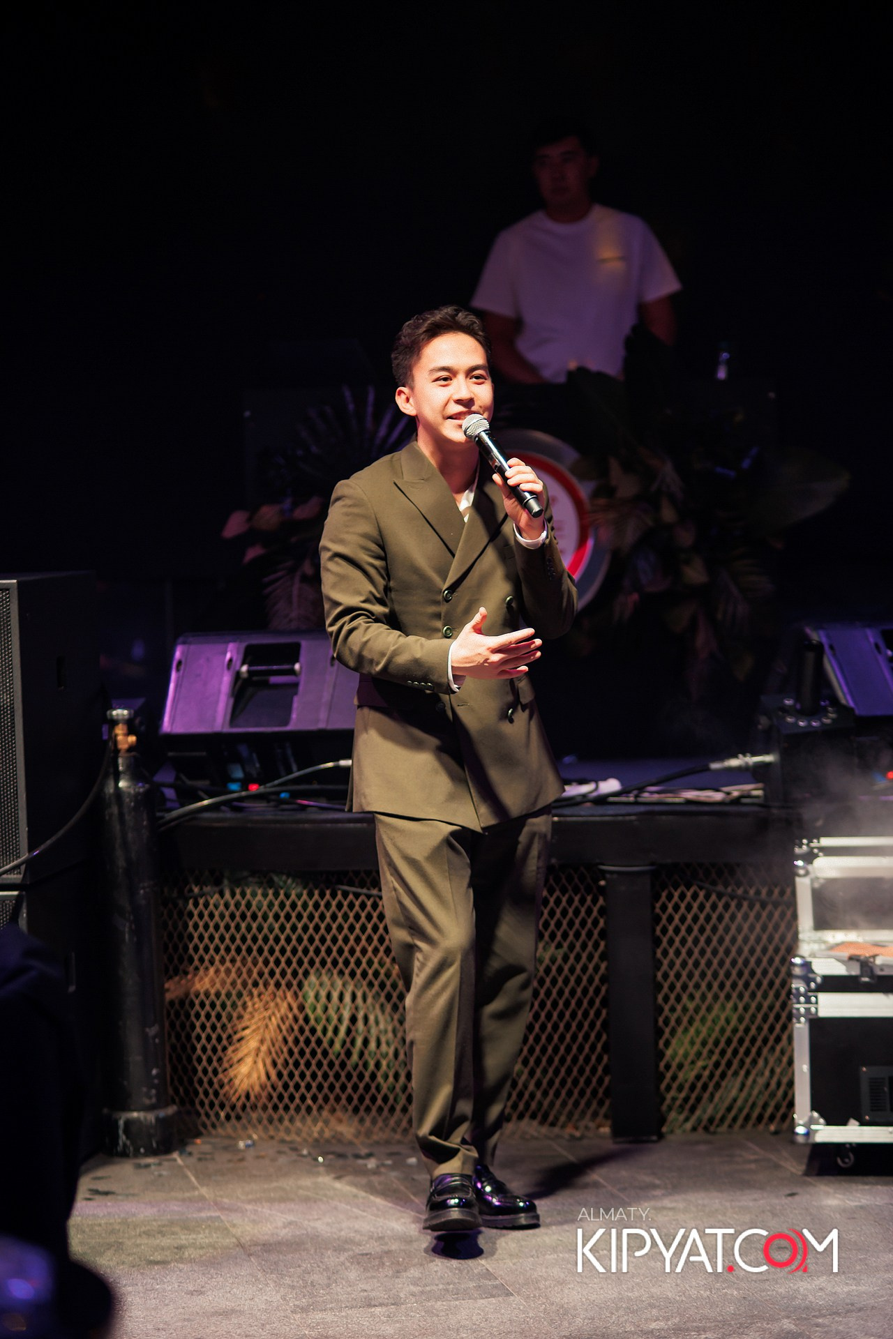 FRIENDS BAR & TERRACE. КИПЯТКОМ АЛМАТЫ!