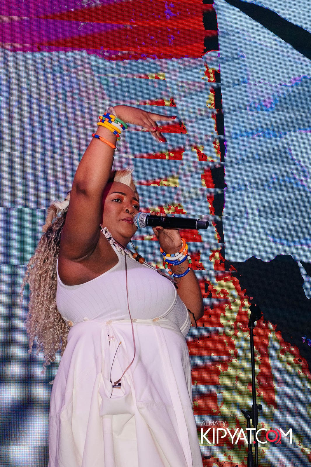 SANTA BARBARA — ВЫСТУПЛЕНИЕ LIZWI. КИПЯТКОМ АЛМАТЫ!