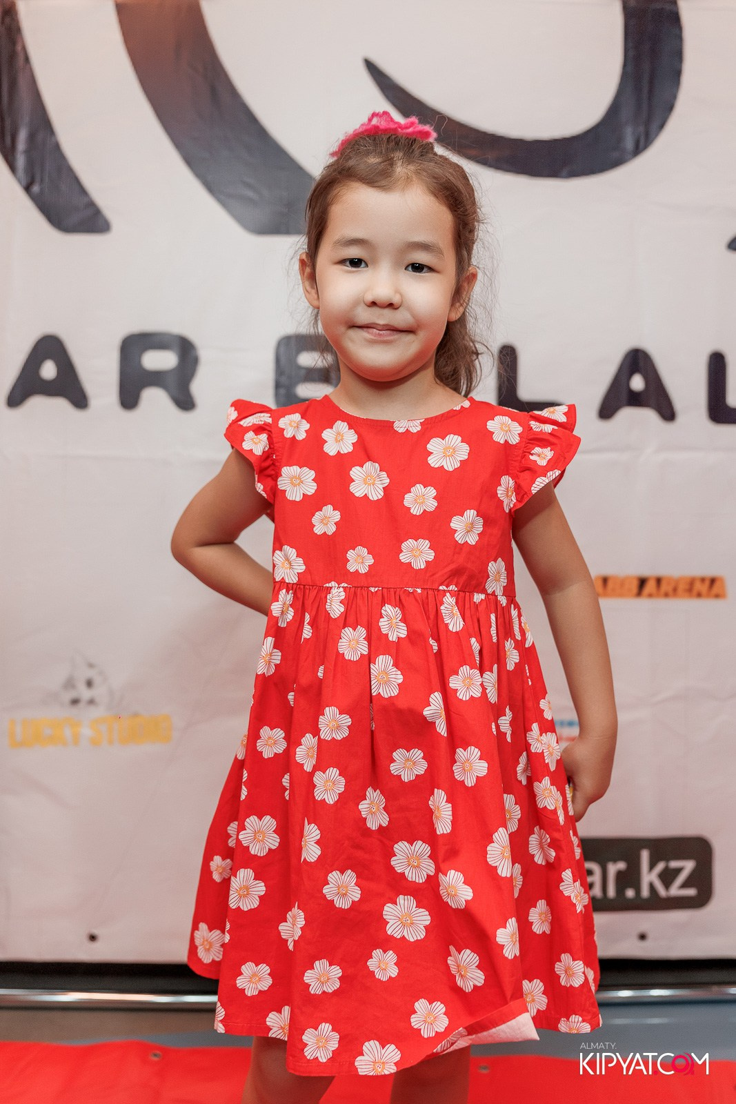 ПРЕЗЕНТАЦИЯ 10 ГРУППЫ КИНОПРОЕКТА STARBALALAR. КИПЯТКОМ АЛМАТЫ!