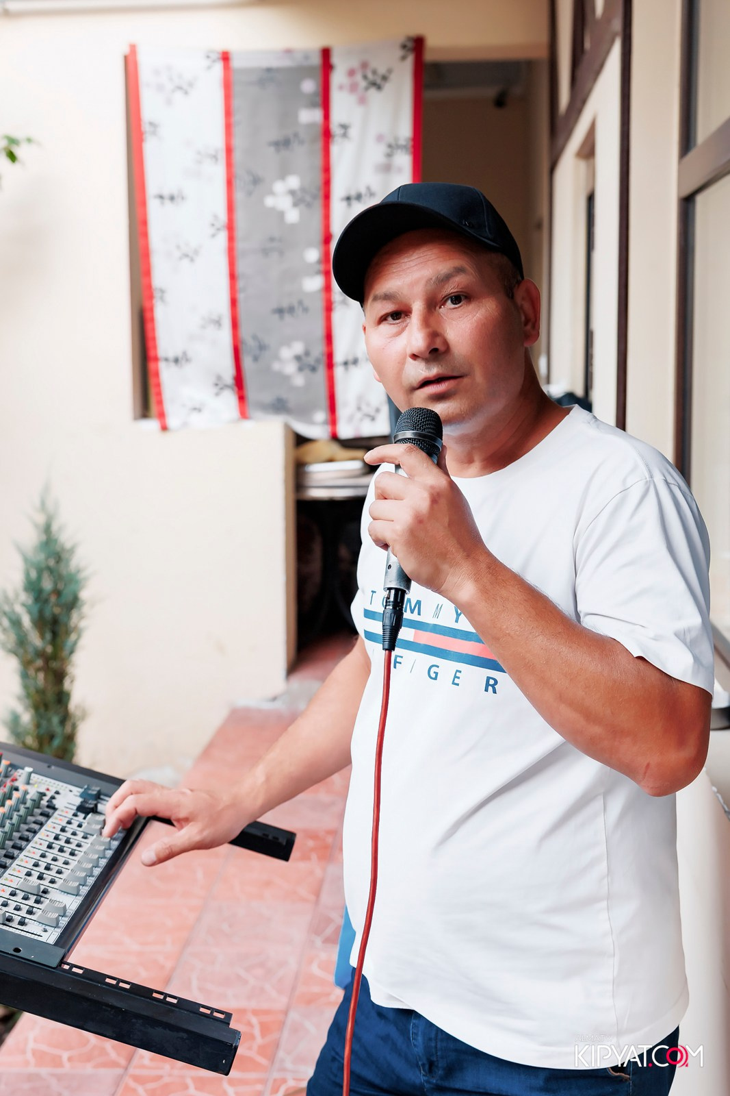 ЮБИЛЕЙ КАФЕ ТЯНЬ-ШАНЬ — 20 ЛЕТ. КИПЯТКОМ АЛМАТЫ!